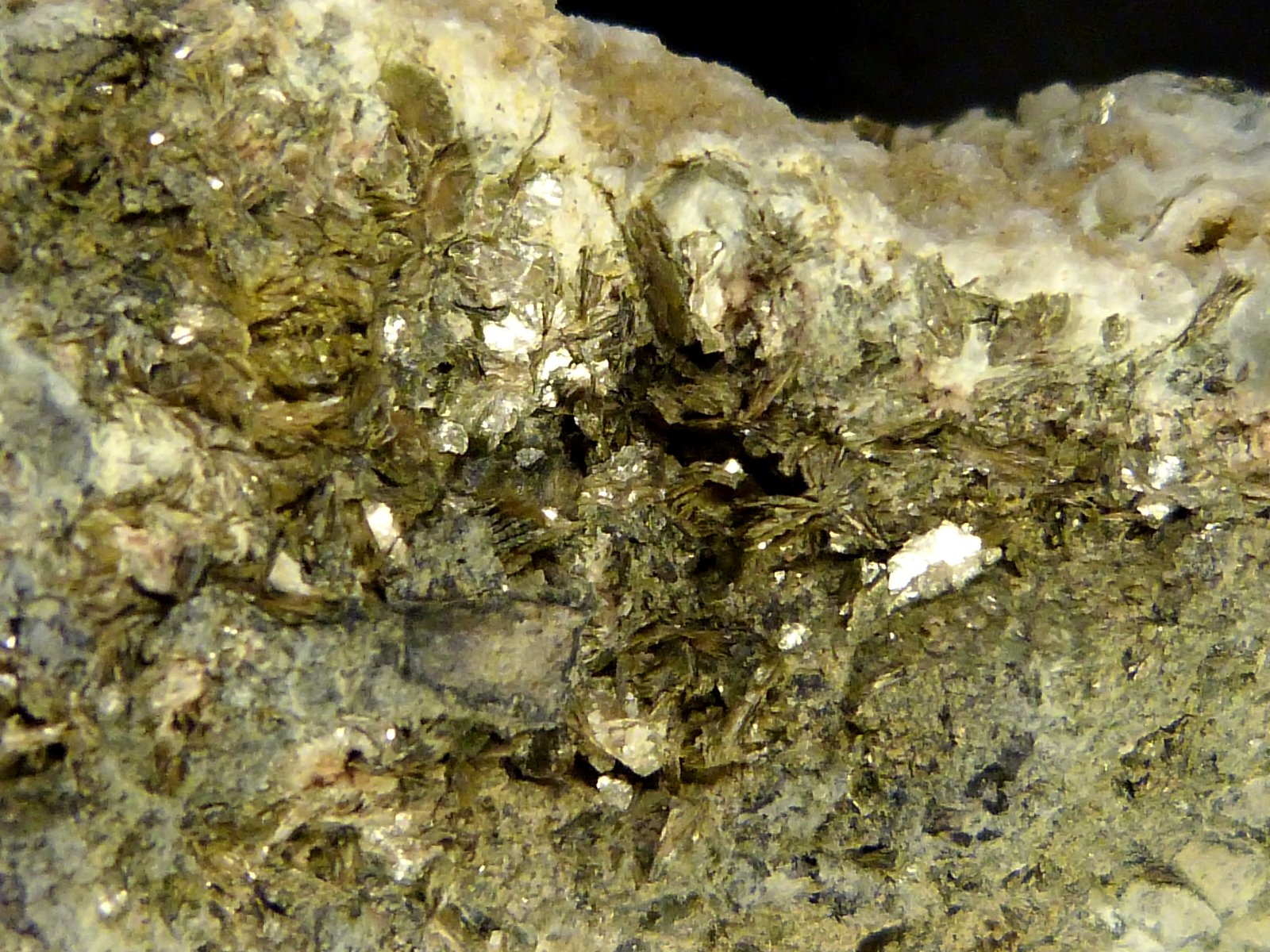 Moscovita (Grupo Mica)
10 x 8 x 3,5 cm.
(Autor: Felipe Abolafia)