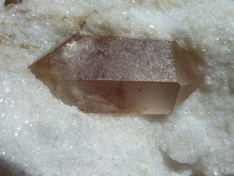 Cuarzo en Yeso
8 x 6 cm.
(Autor: javier ruiz martin)