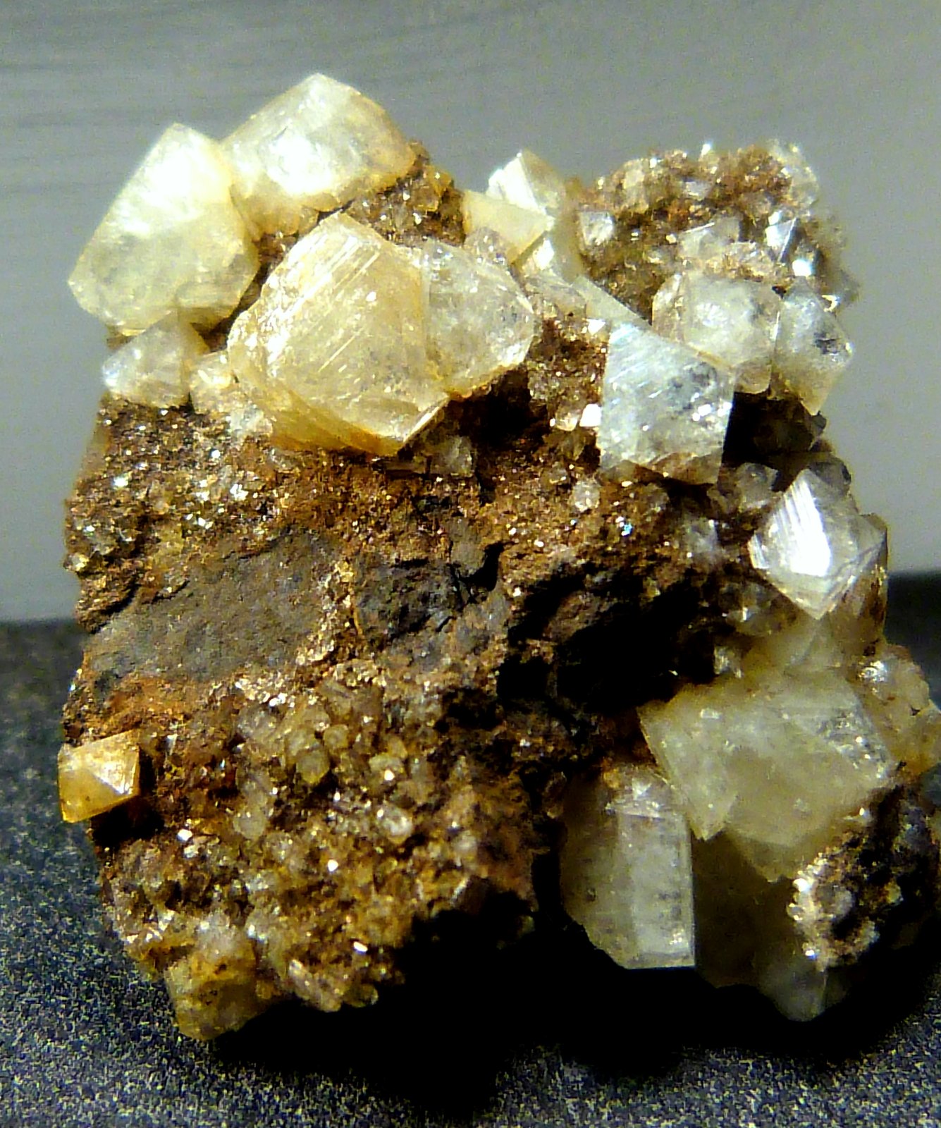 Wardita
2 x 1,5 x 1 cm.
(Autor: Felipe Abolafia)