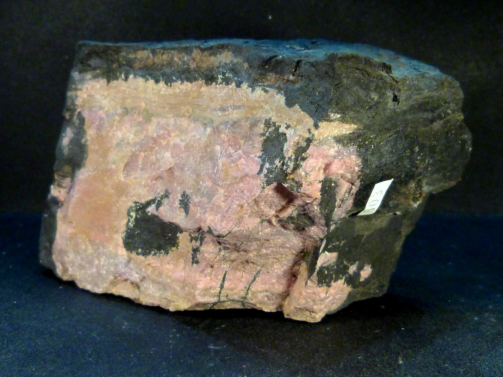 Piroxmangita
10 x 7 x 5 cm.
(Autor: Felipe Abolafia)
