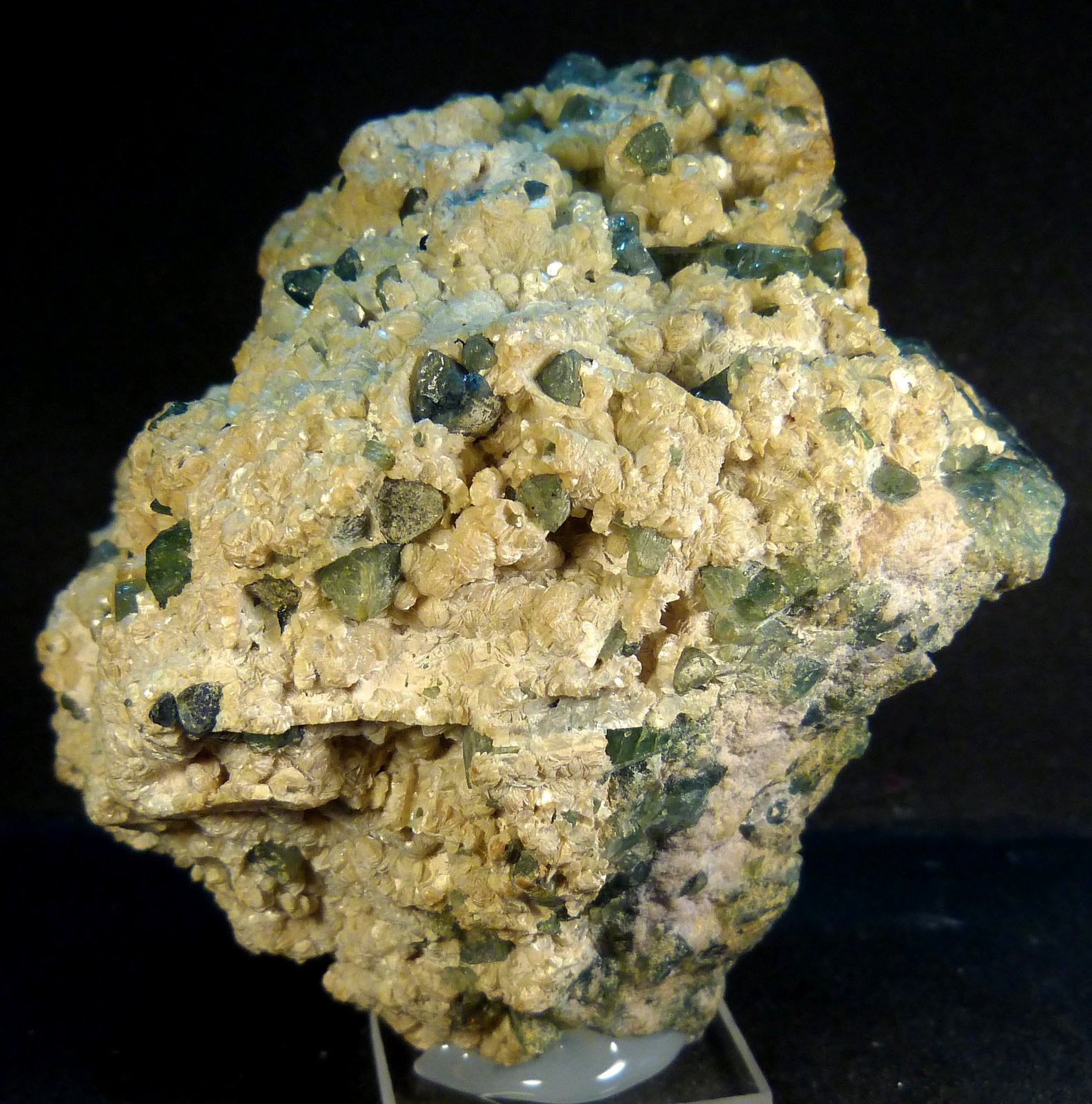Elbaita (variedad verdelita)
8 x 8 x 6 cm.
(Autor: Felipe Abolafia)