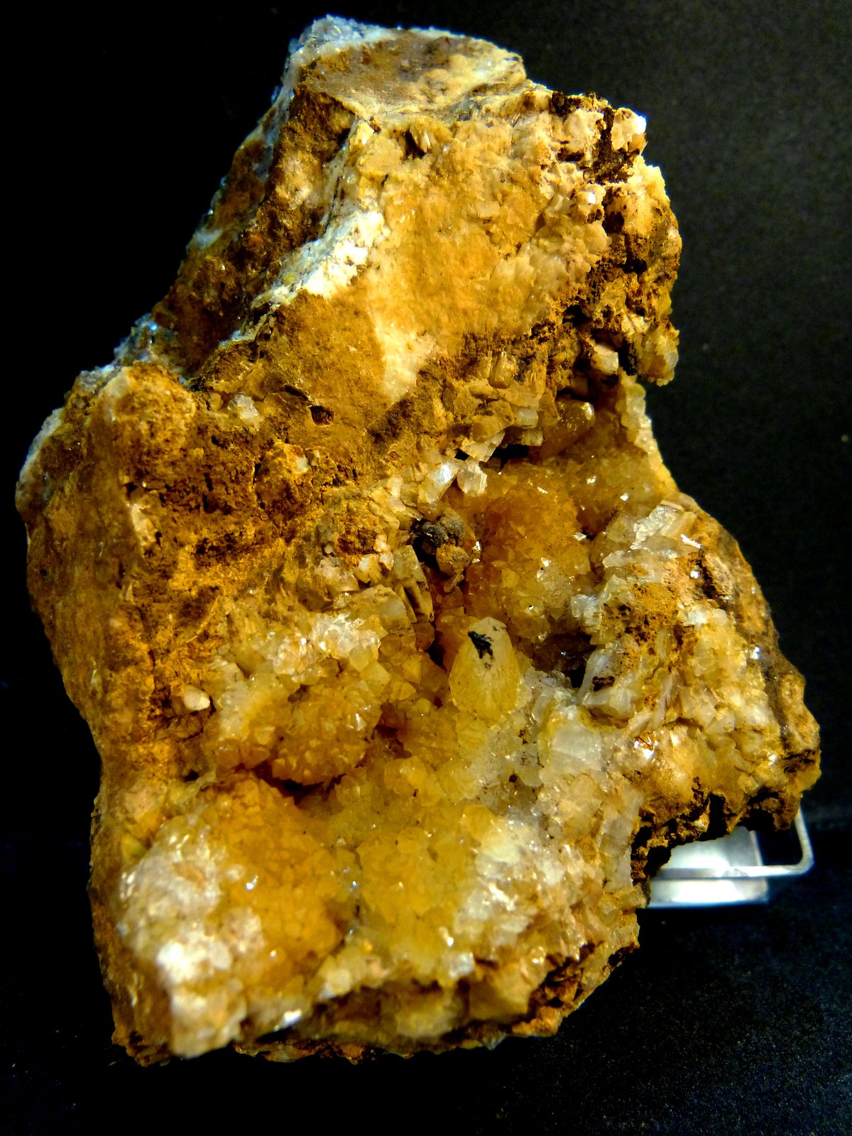Cuarzo y calcita
10 x 7 x 5 cm.
(Autor: Felipe Abolafia)