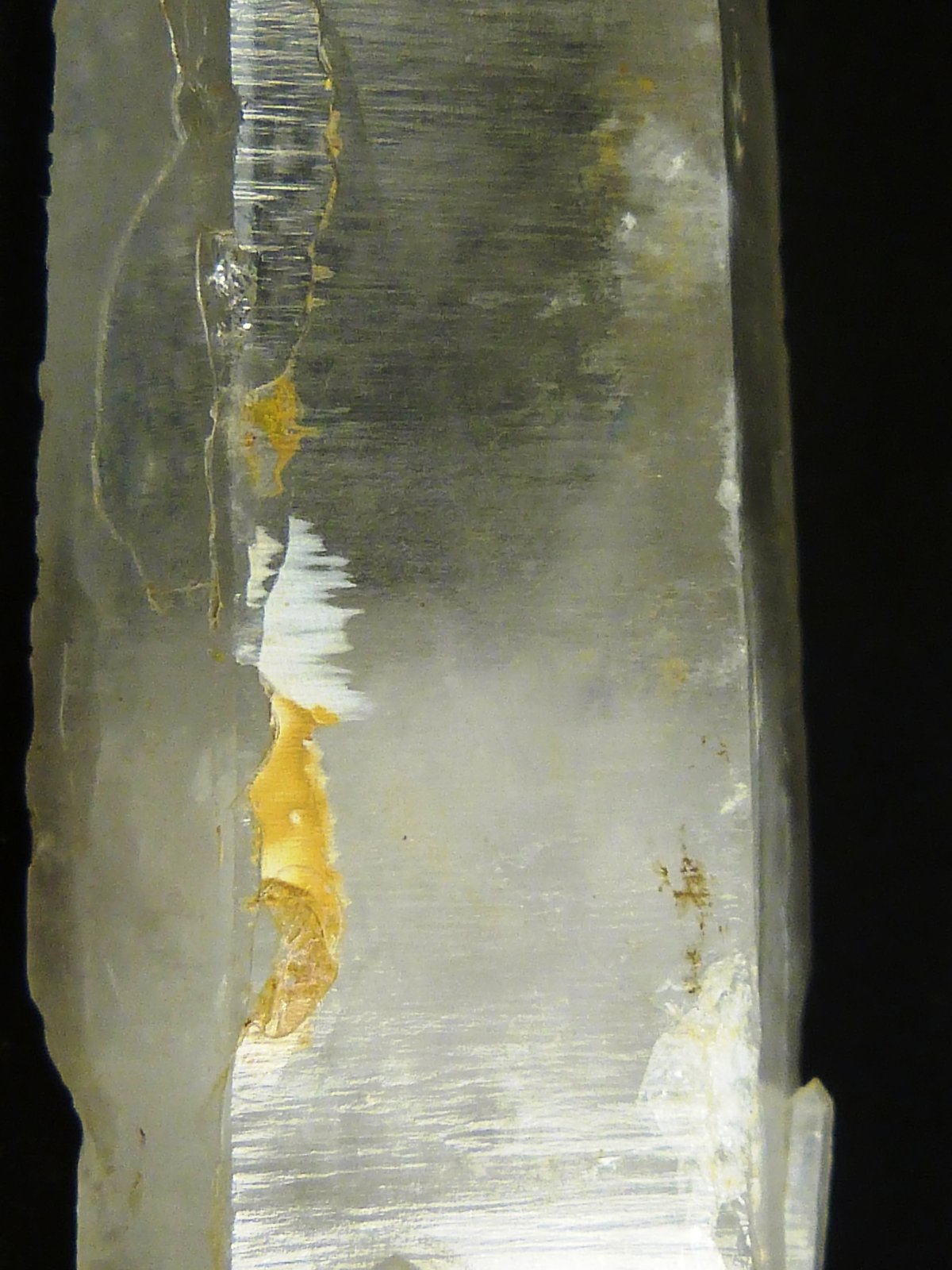 Cuarzo (variedad cristal de roca)
9 x 3 x 2,5 cm.
(Autor: Felipe Abolafia)