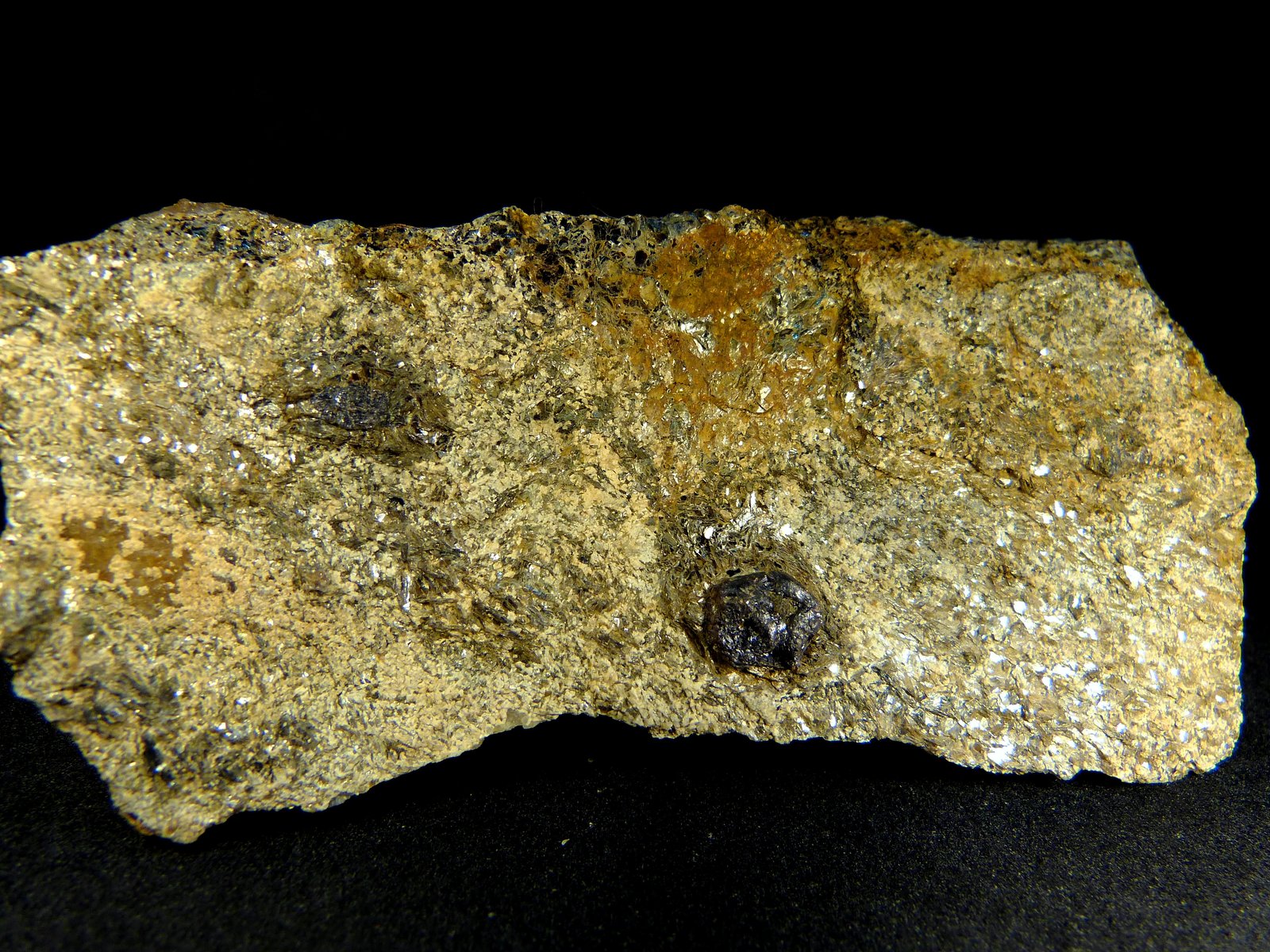 Rutilo
9 x 4 x 5 cm.
(Autor: Felipe Abolafia)