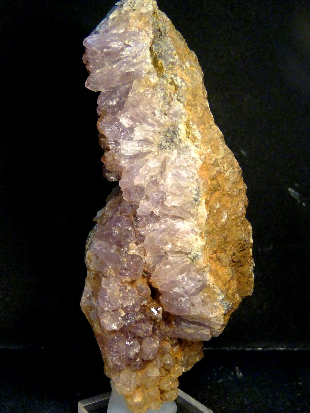 Cuarzo (variedad amatista)
10 x 5 x 3,5 cm.
(Autor: Felipe Abolafia)