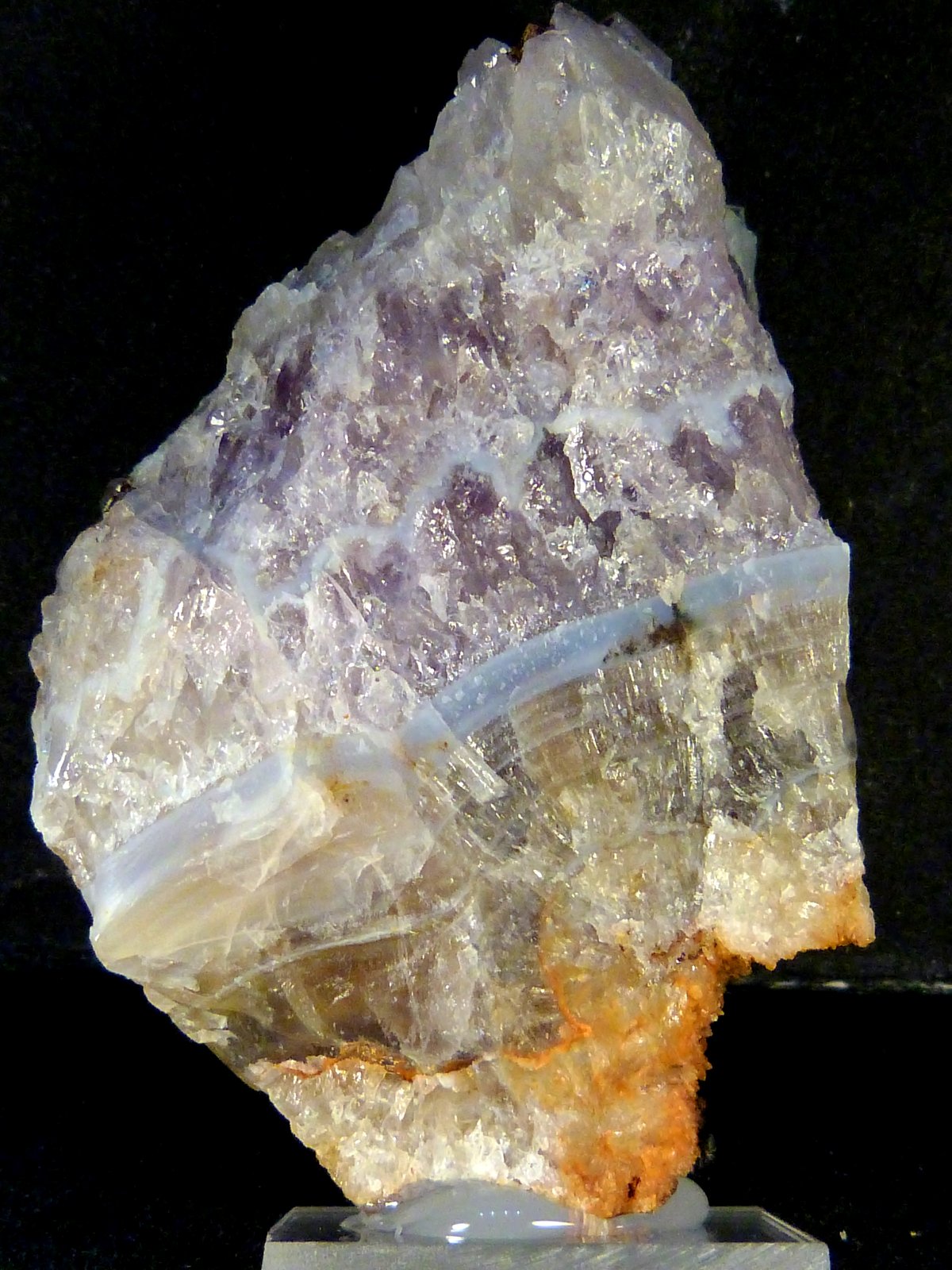 Cuarzo (variedad amatista)
5 x 6,5 x 4 cm.
(Autor: Felipe Abolafia)