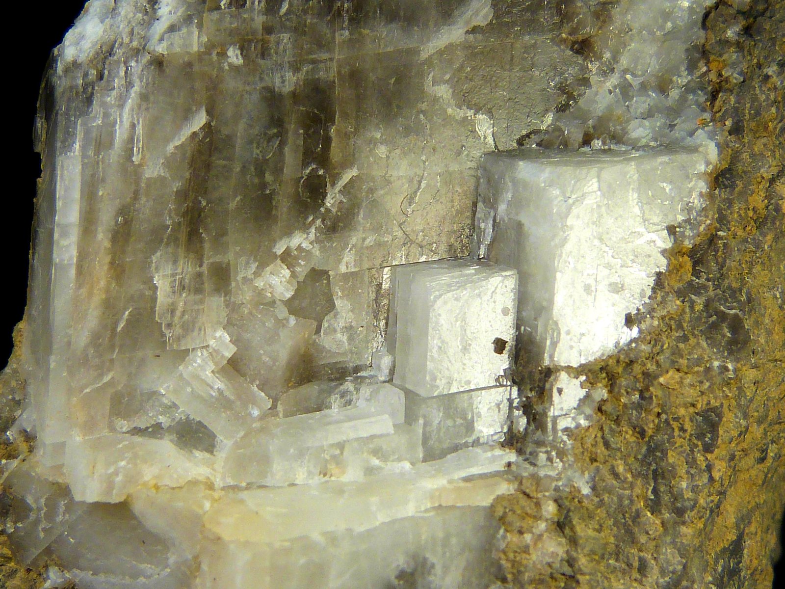 Calcita
8 x 6 x 4 cm.
(Autor: Felipe Abolafia)