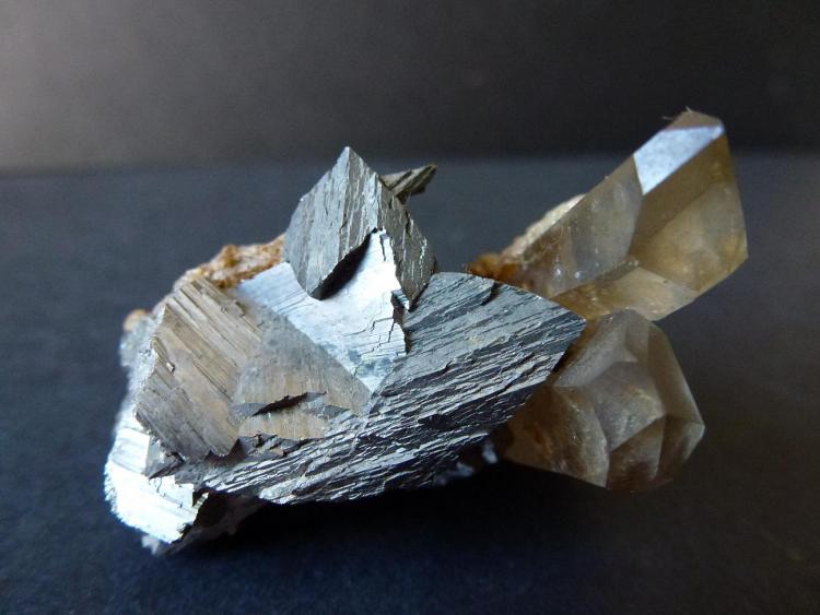 Arsenopirita con Cuarzo y Mica
5 x 4 cm.
(Autor: javier ruiz martin)