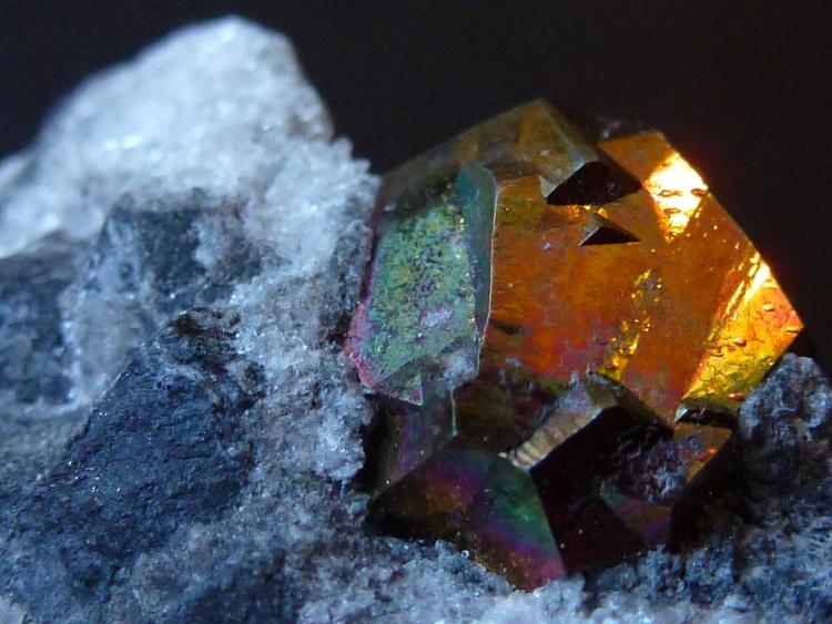 Pirita en Yeso
4 x 4 cm
(Autor: javier ruiz martin)