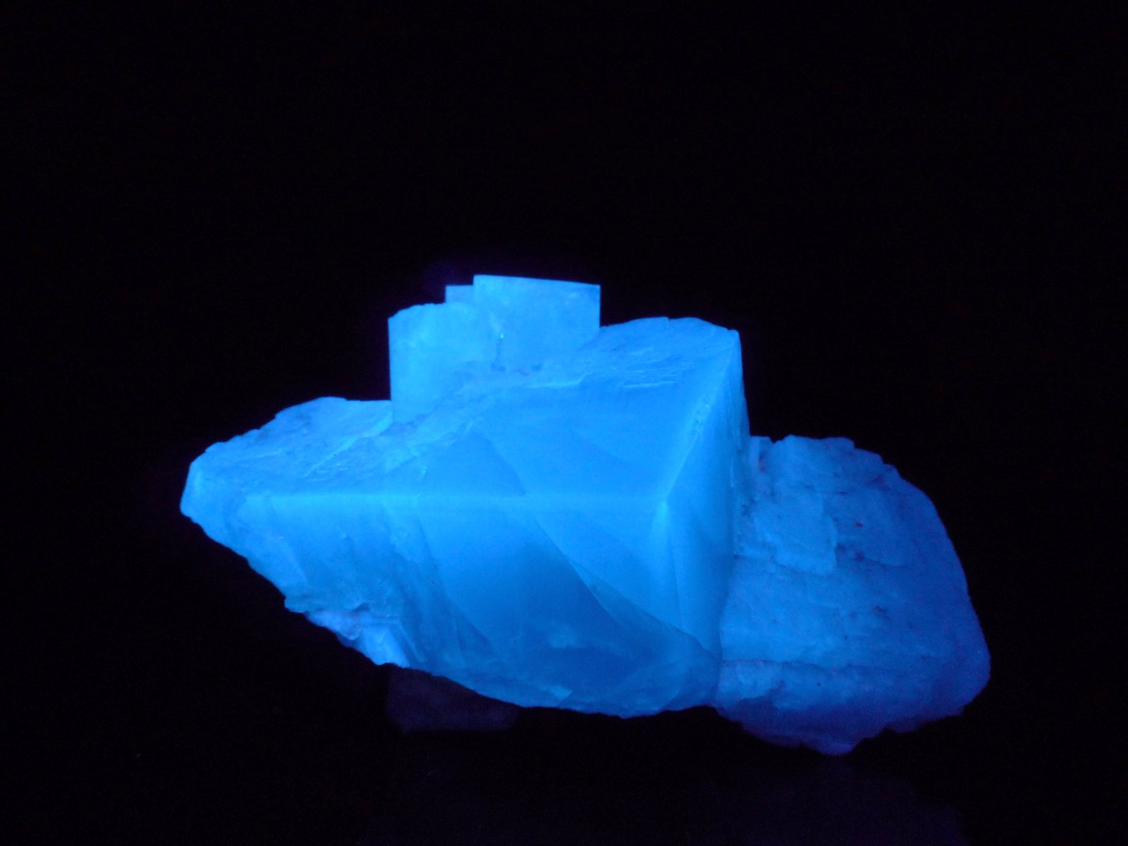 Fluorita
6,5 x 4,2 x 4 cm
(Autor: Josele)