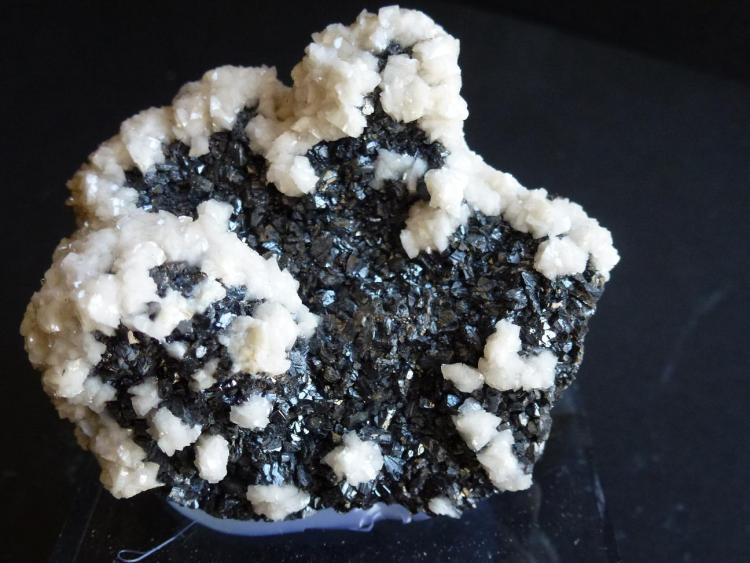 Esfalerita, Dolomita
5 x 5 cm.
(Autor: javier ruiz martin)
