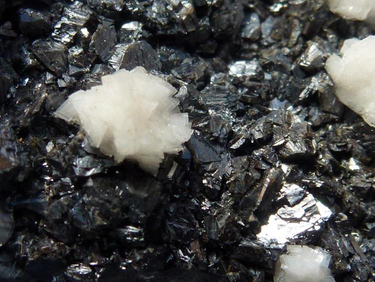 Esfalerita, Dolomita
5 x 5 cm.
(Autor: javier ruiz martin)