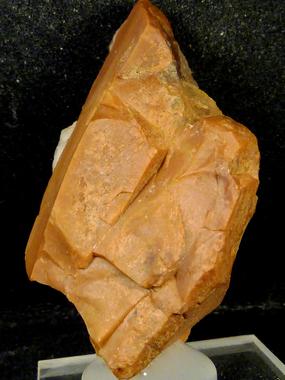 Cuarzo (variedad calcedonia)
2,5 x 4,5 x 3 cm.
(Autor: Felipe Abolafia)
