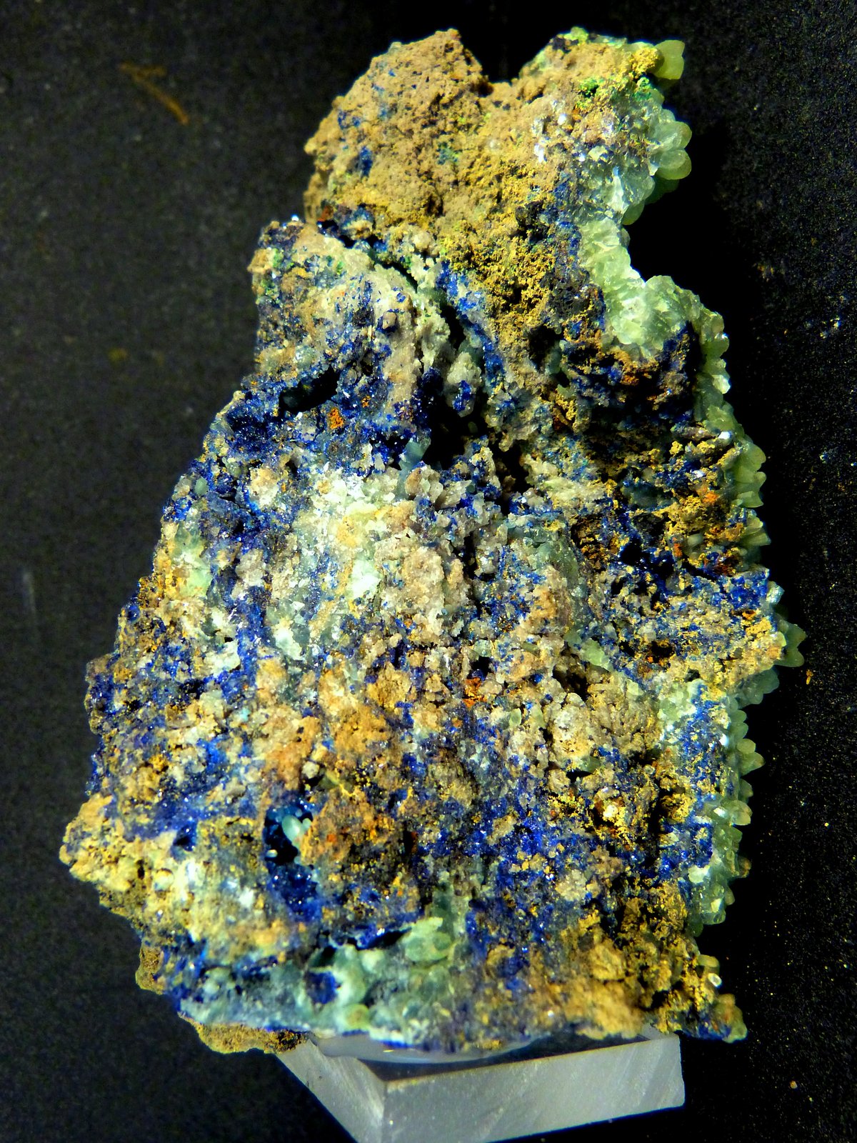 Smithsonita y Azurita
8 x 4 x 5 cm.
(Autor: Felipe Abolafia)