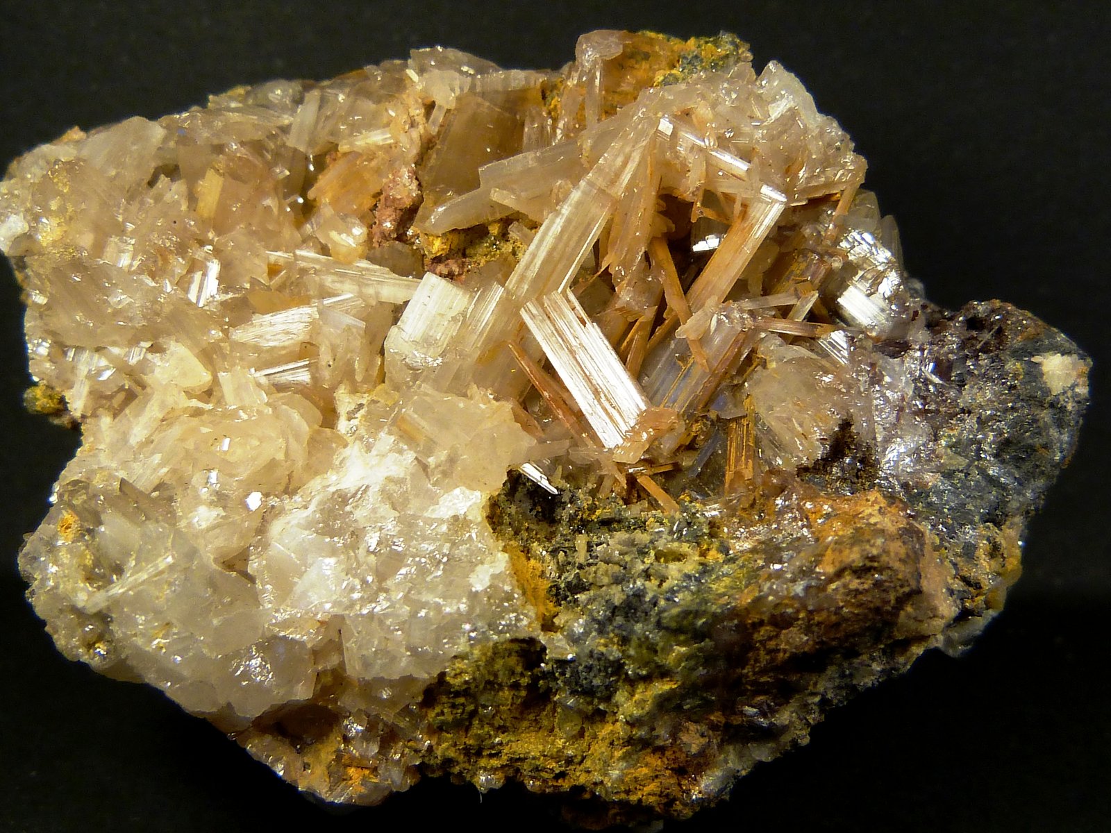 Cerusita
5 x 4 x 3,5 cm.
(Autor: Felipe Abolafia)