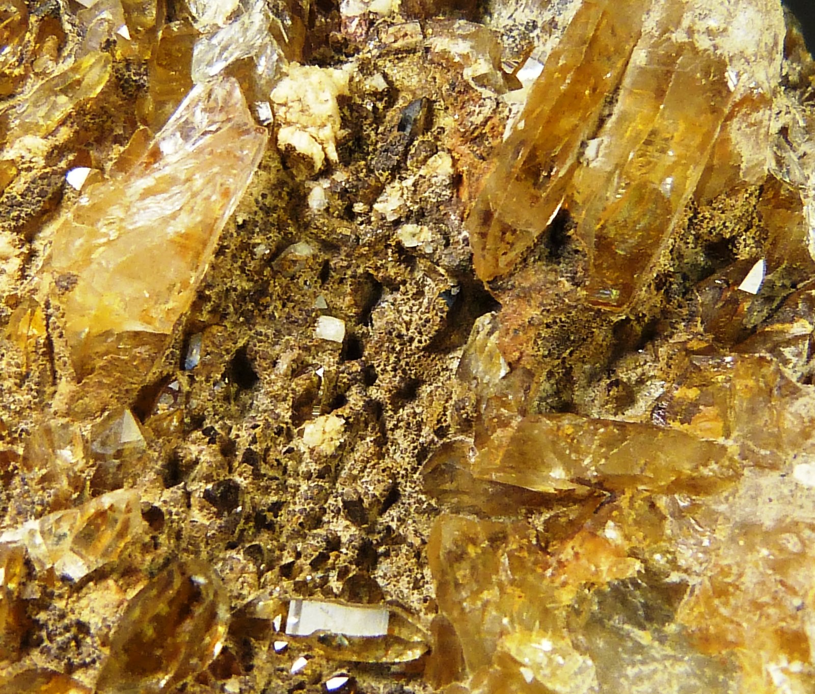 Cuarzo
9 x 6,5 x 2,5 cm.
(Autor: Felipe Abolafia)