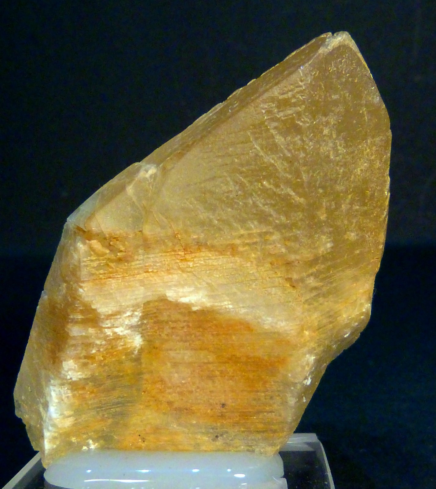 Calcita
4 x 4,5 x 3 cm.
(Autor: Felipe Abolafia)