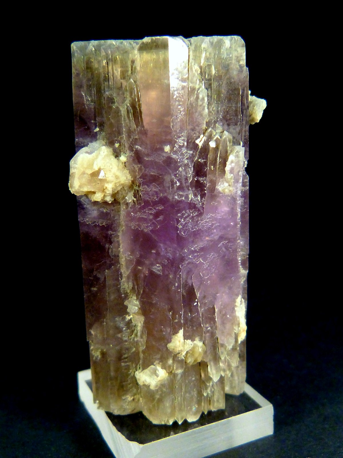 Aragonito
4,5 x 2 cm.
(Autor: Felipe Abolafia)