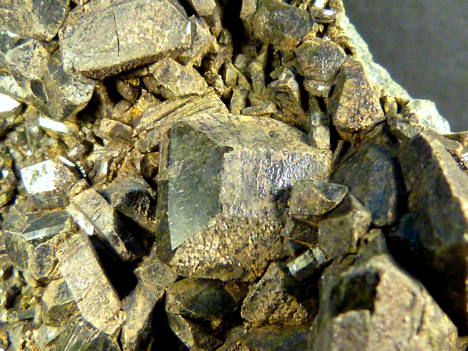 Epidota
5 x 5 x 2 cm.
(Autor: Felipe Abolafia)