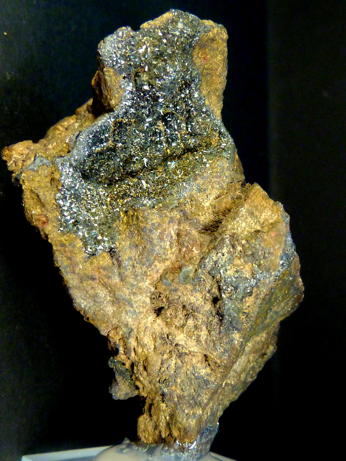 Pirolusita
4 x 5,5 x 3 cm.
(Autor: Felipe Abolafia)