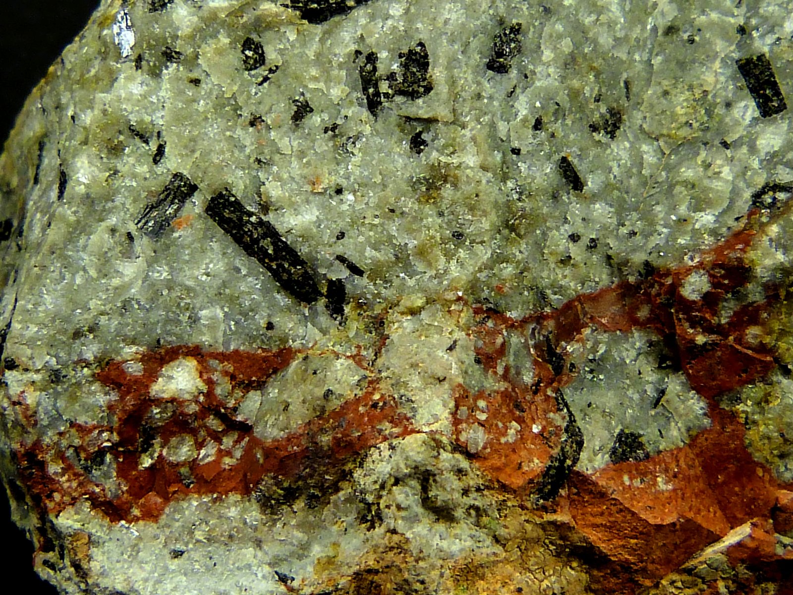 Cuarzo (variedad jaspe)
7 x 5 x 5 cm.
(Autor: Felipe Abolafia)