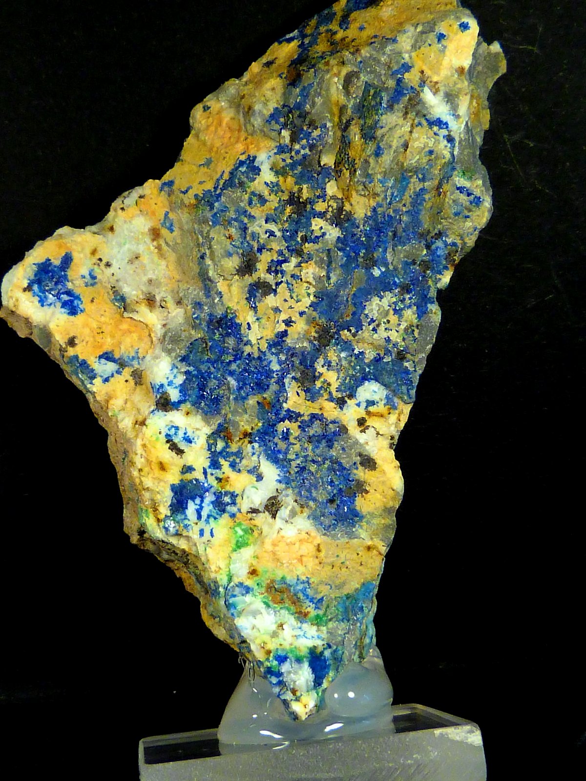 Tetraedrita y Azurita
4,5 x 7,5 x 2 cm.
(Autor: Felipe Abolafia)