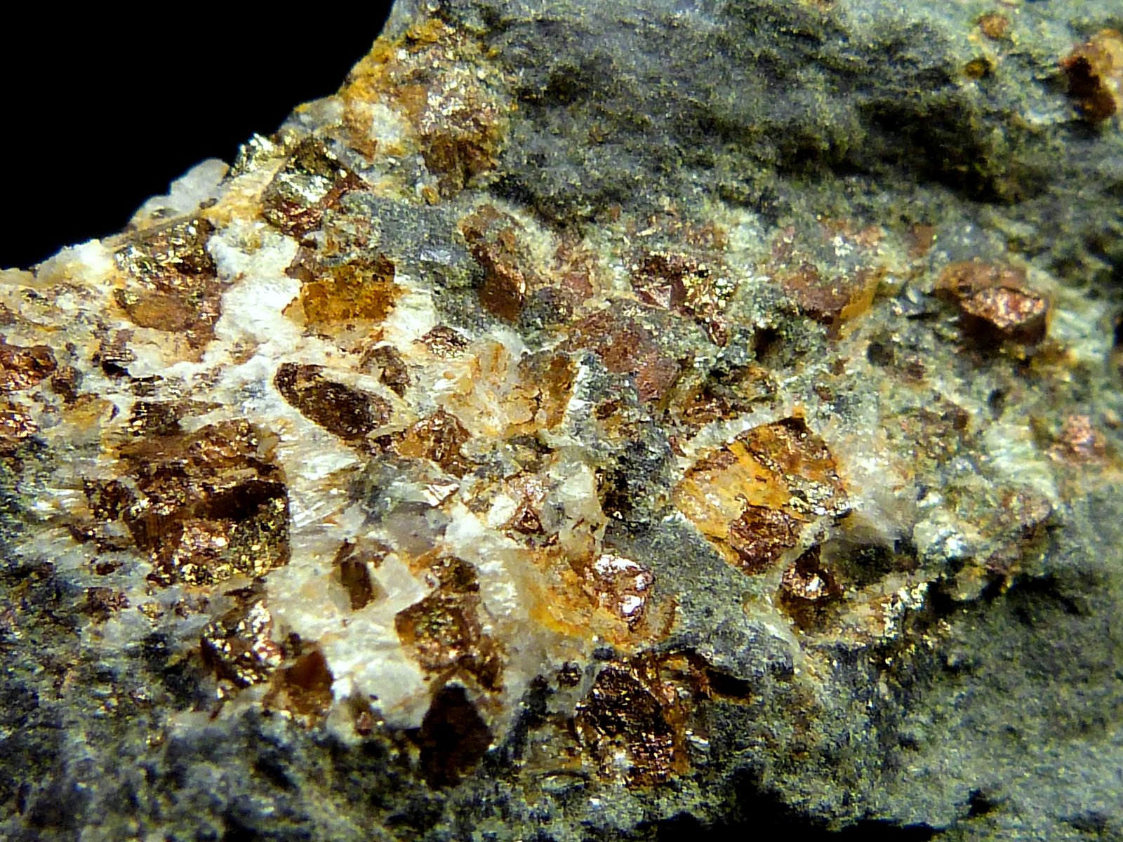 Pirita
8 x 5 x 4 cm.
(Autor: Felipe Abolafia)