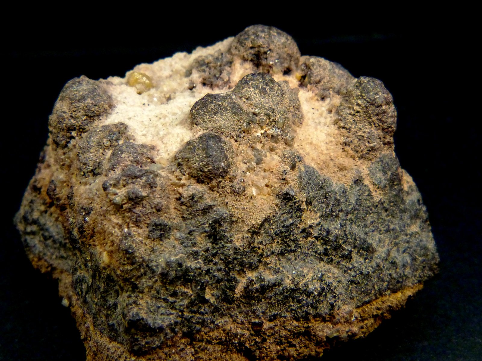 Hematites
4 x 4 x 3 cm.
(Autor: Felipe Abolafia)