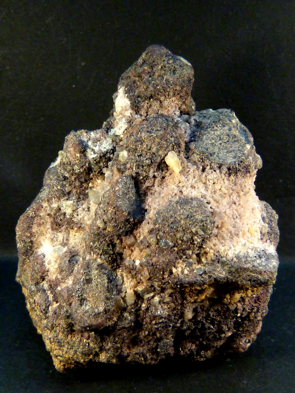 Hematites
4,5 x 4 x 5 cm.
(Autor: Felipe Abolafia)