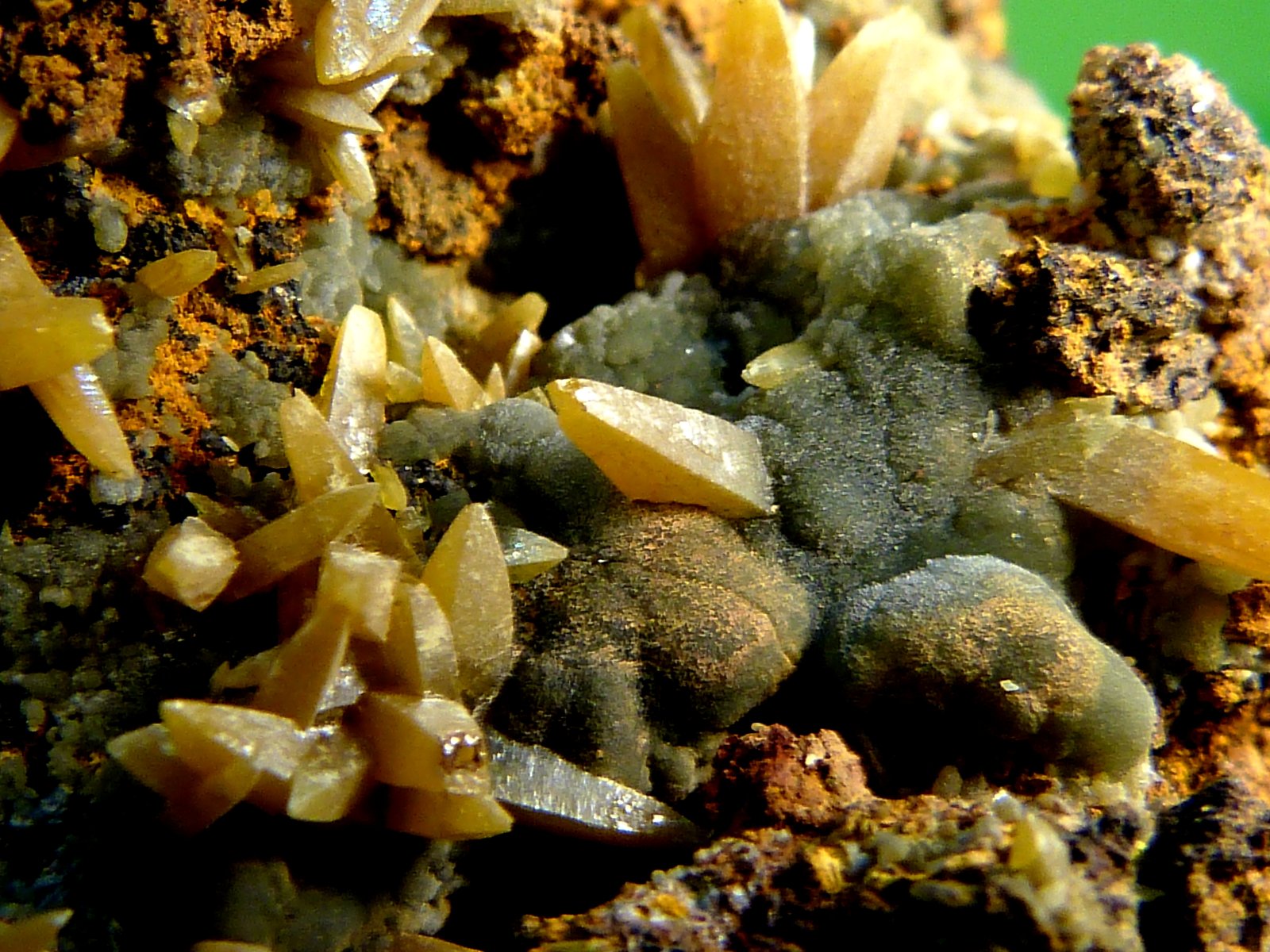 Wulfenita
8 x 5 x 5,5 cm.
(Autor: Felipe Abolafia)