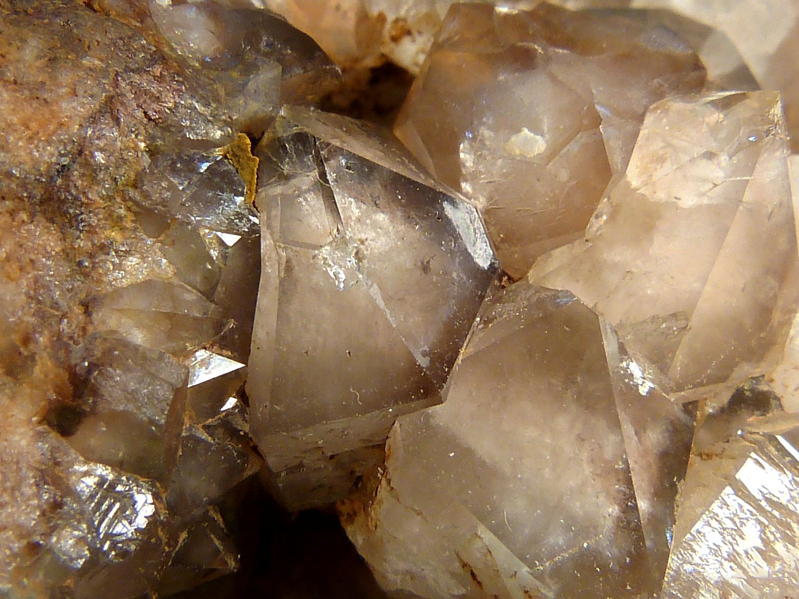 Cuarzo
9 x 6,5 x 5 cm.
(Autor: Felipe Abolafia)