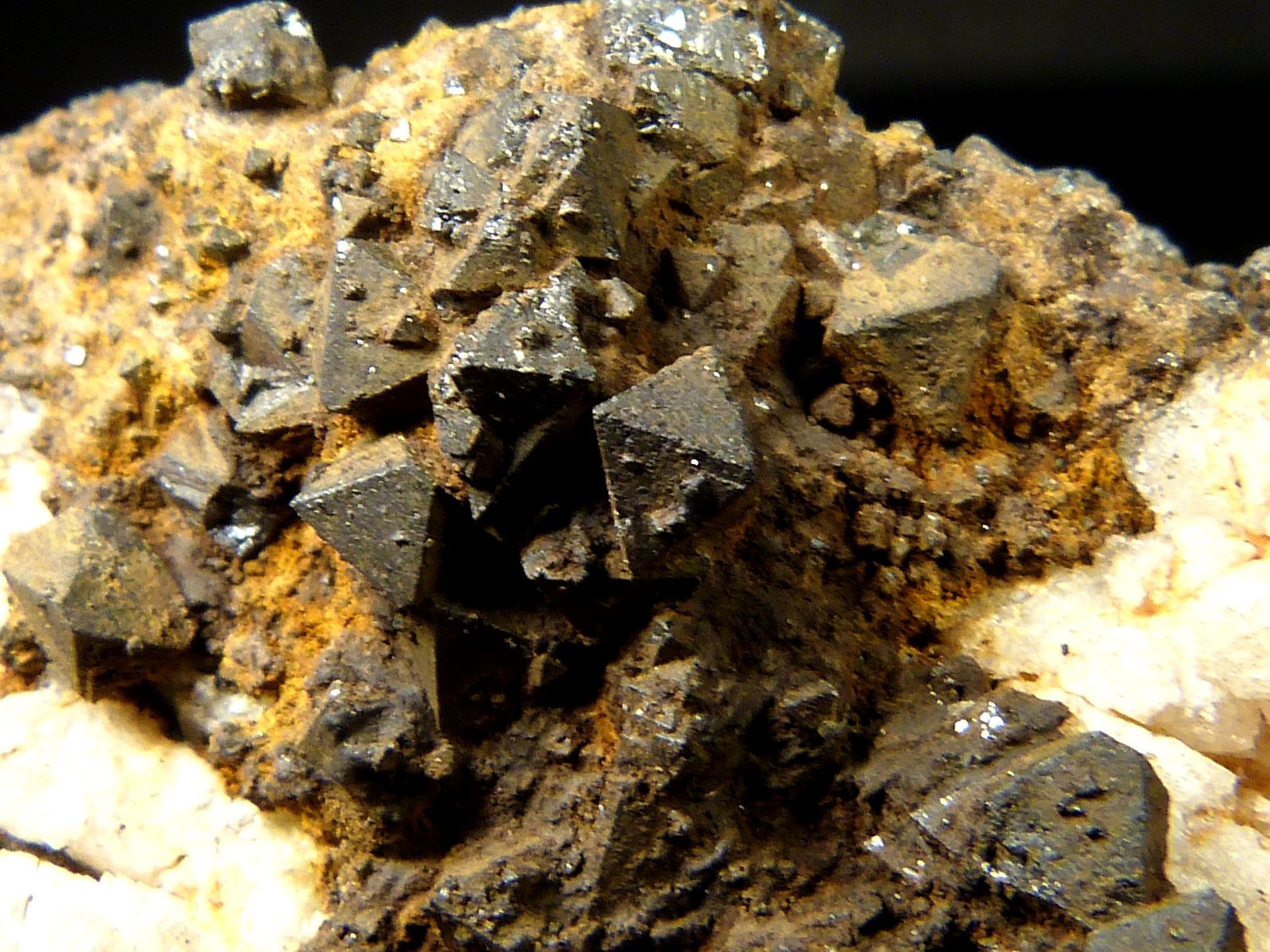 Magnetita
9 x 8 x 4 cm.
(Autor: Felipe Abolafia)