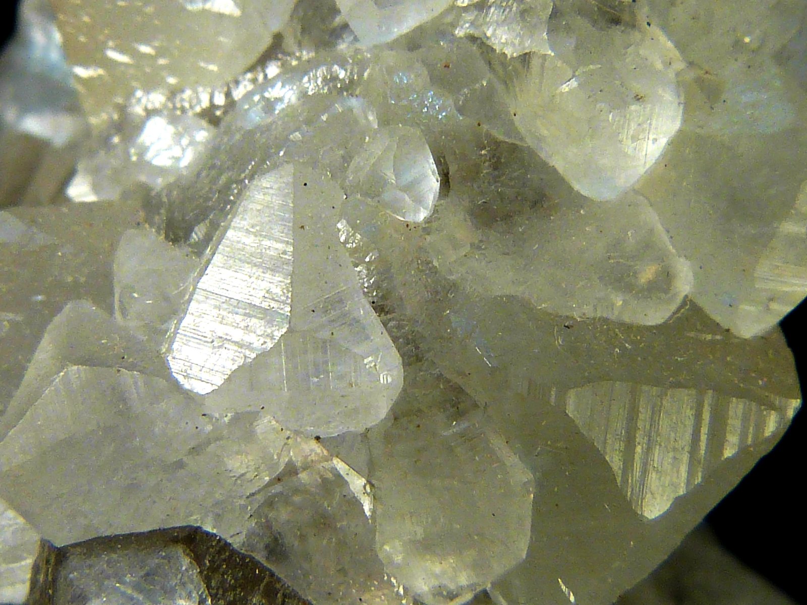 Calcita
5 x 5 x 4 cm.
(Autor: Felipe Abolafia)