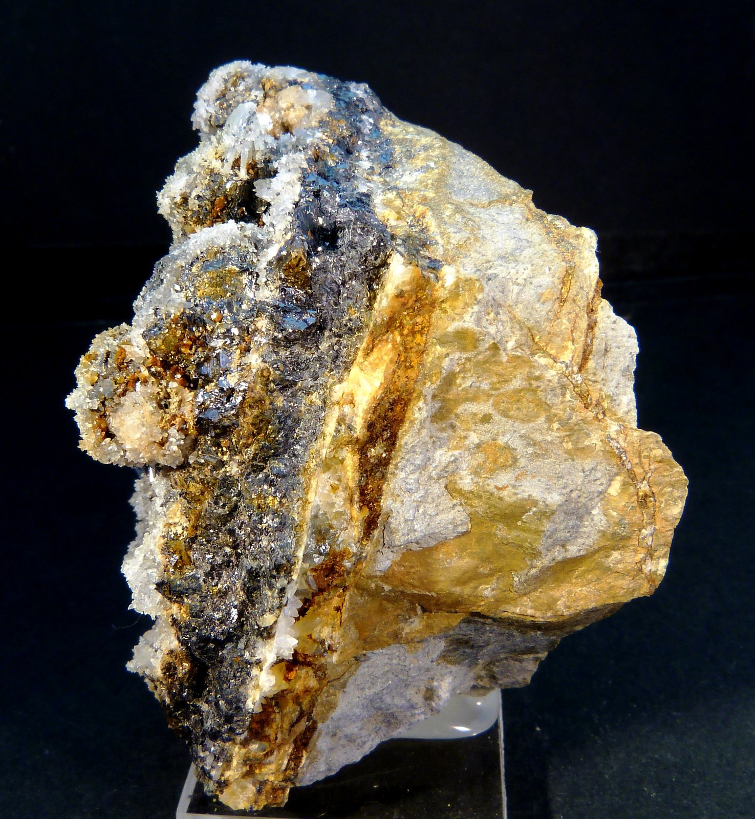 Estibina (Stibnita)
6 x 4 x 4 cm.
(Autor: Felipe Abolafia)
