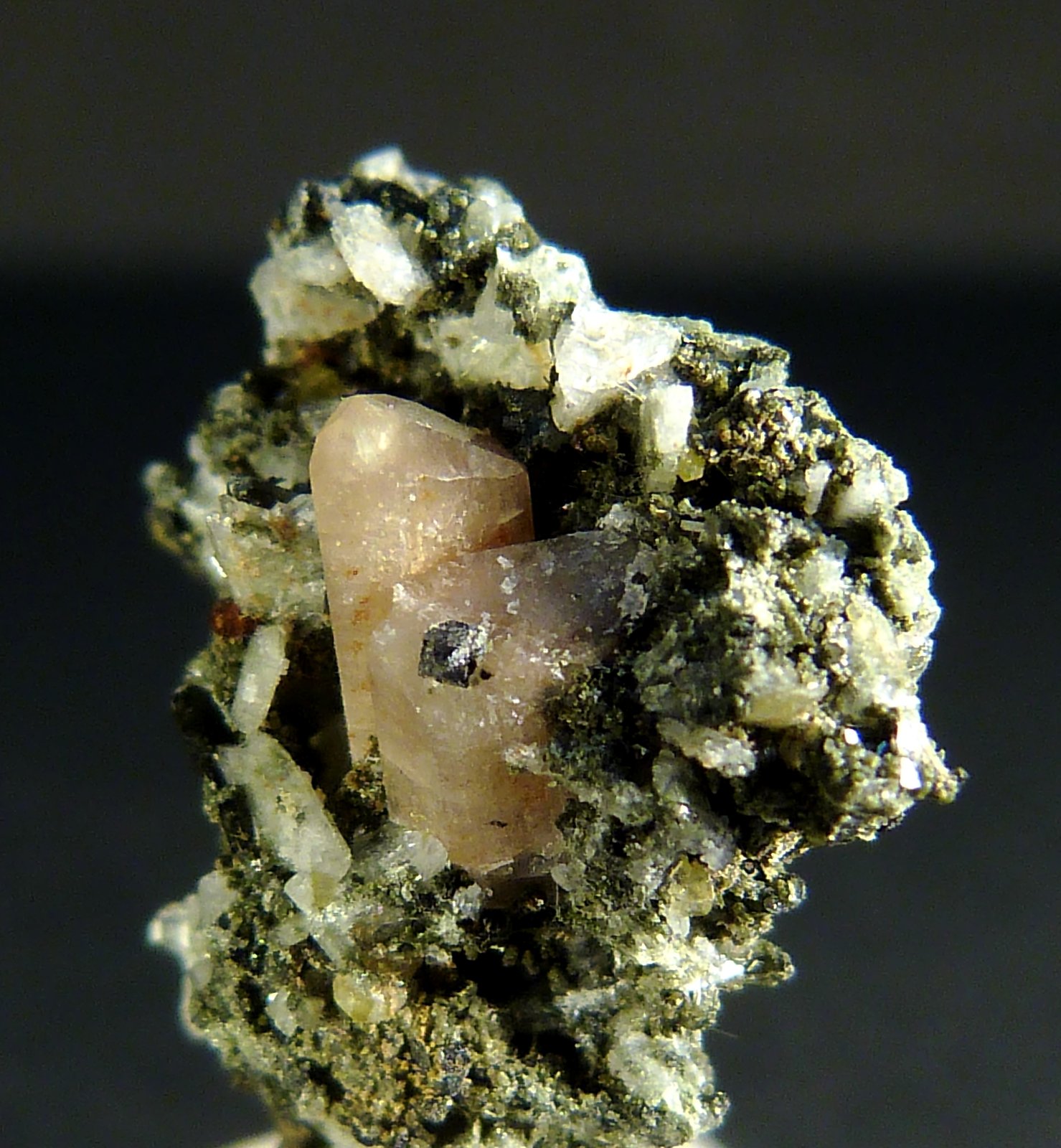 Fluorapatito
2 x 1,2 cm.
(Autor: Felipe Abolafia)