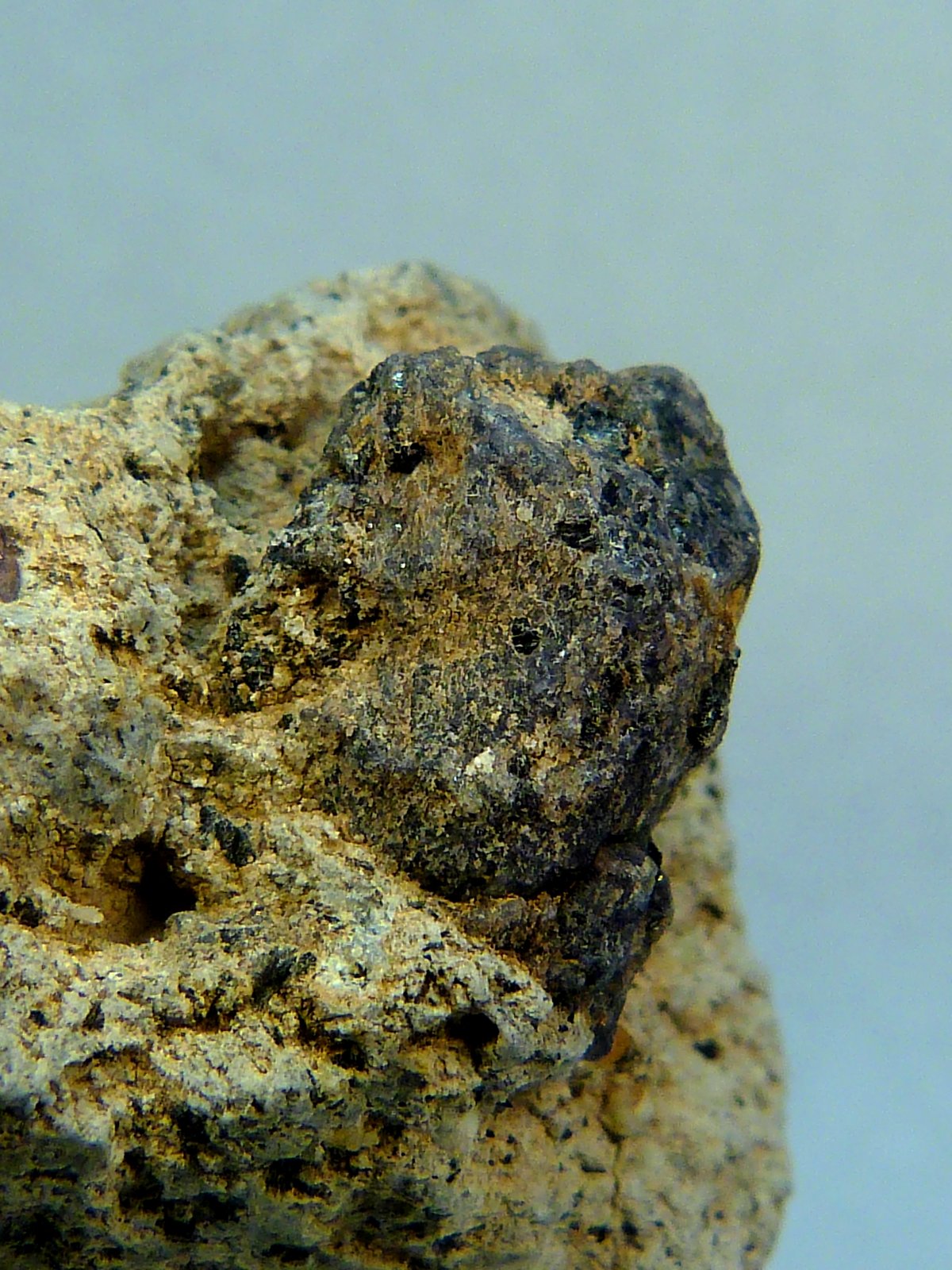 Cordierita
4 x 4,5 x 3 cm.
(Autor: Felipe Abolafia)