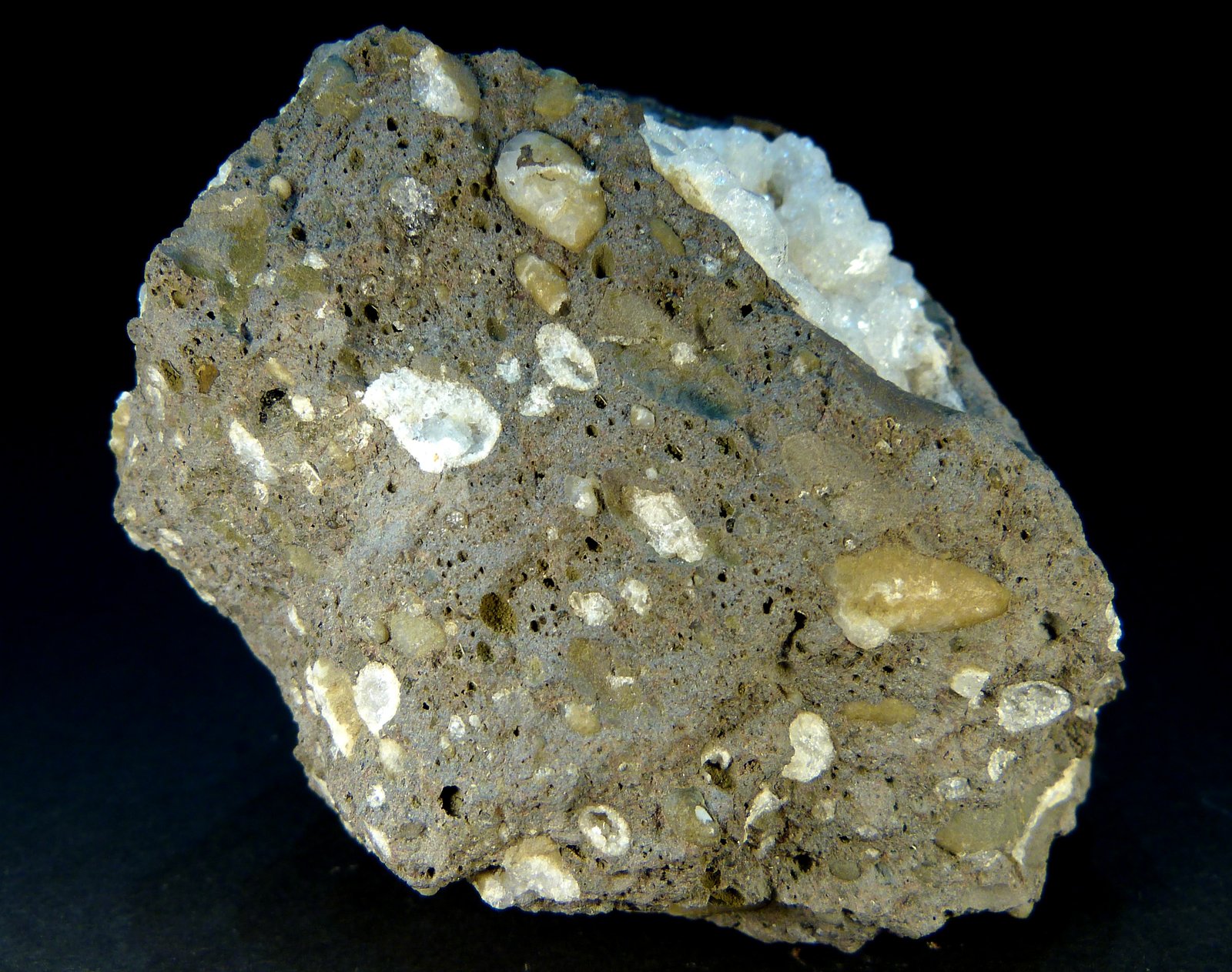 Chabazita-Ca
7 x 6 x 5 cm.
(Autor: Felipe Abolafia)
