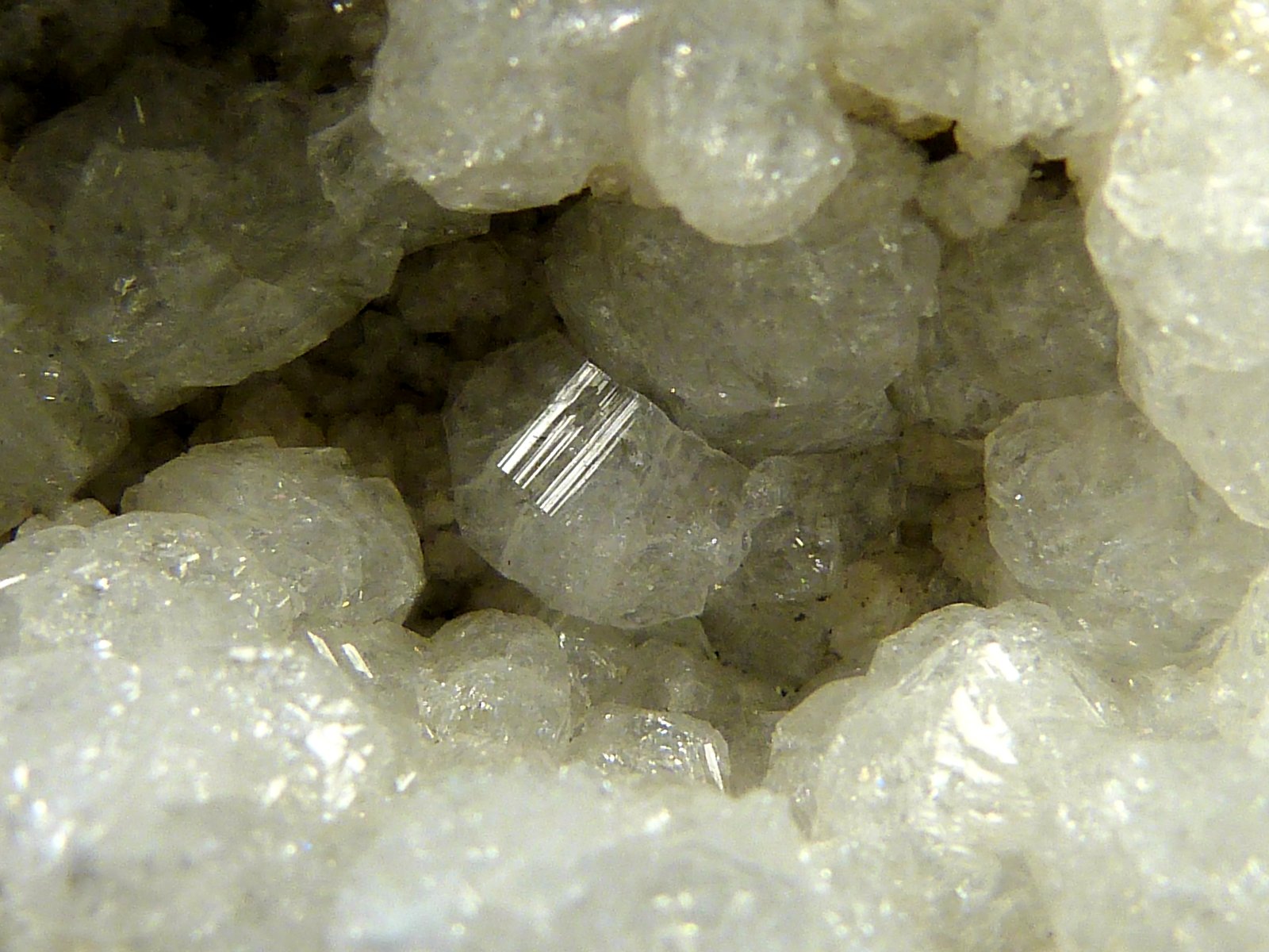 Chabazita-Ca
7 x 6 x 5 cm.
(Autor: Felipe Abolafia)