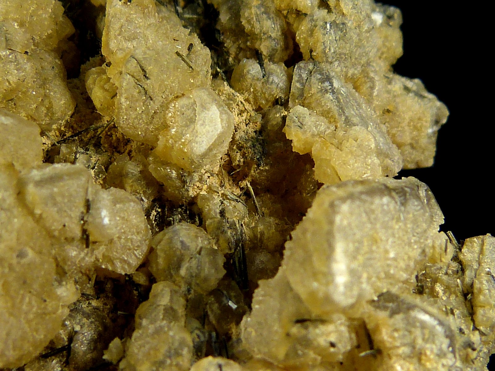 Calcita con Actinolita
6 x 8 x 5 cm.
(Autor: Felipe Abolafia)