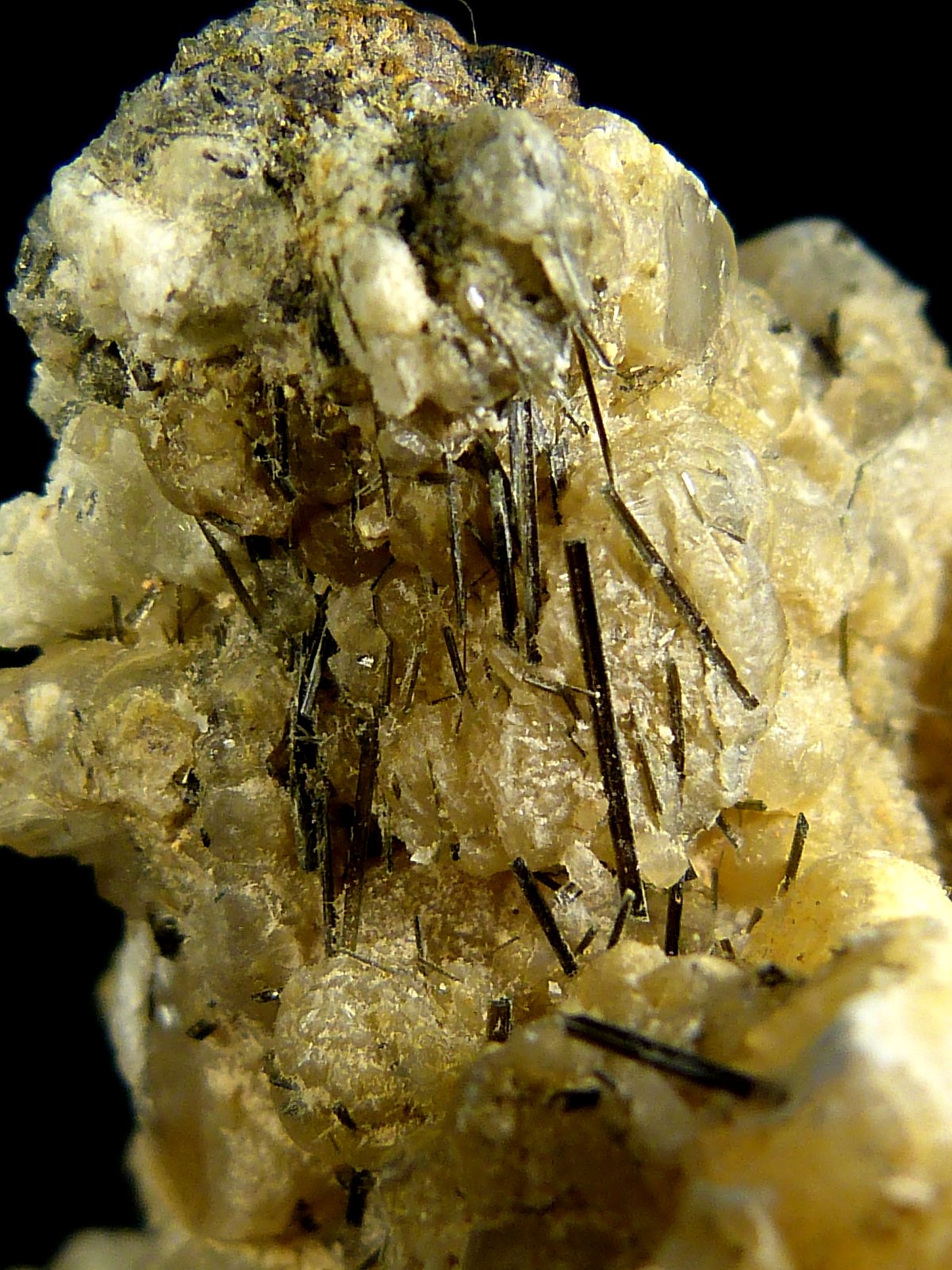 Calcita con Actinolita
6 x 8 x 5 cm.
(Autor: Felipe Abolafia)