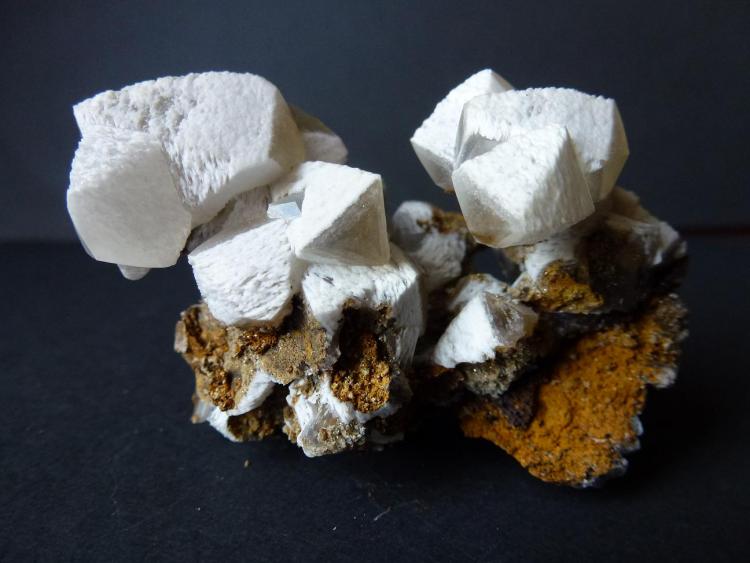 Calcita
6 x 5,5 cm.
(Autor: javier ruiz martin)