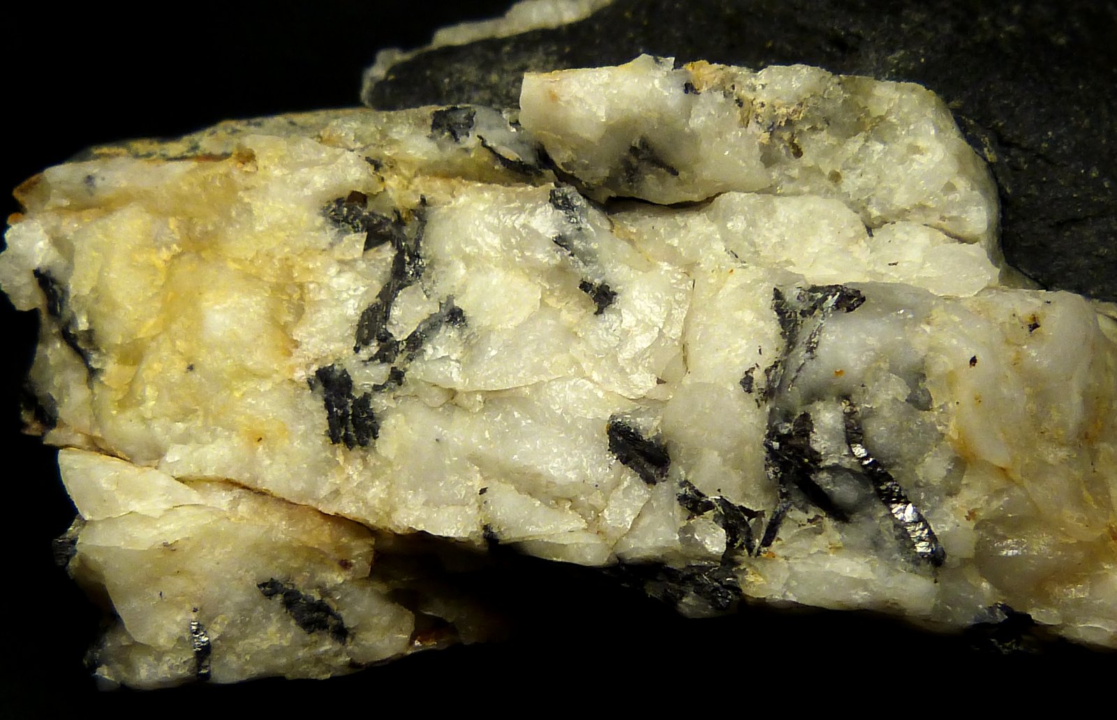 Wolframita
7 x 6 x 3,5 cm.
(Autor: Felipe Abolafia)