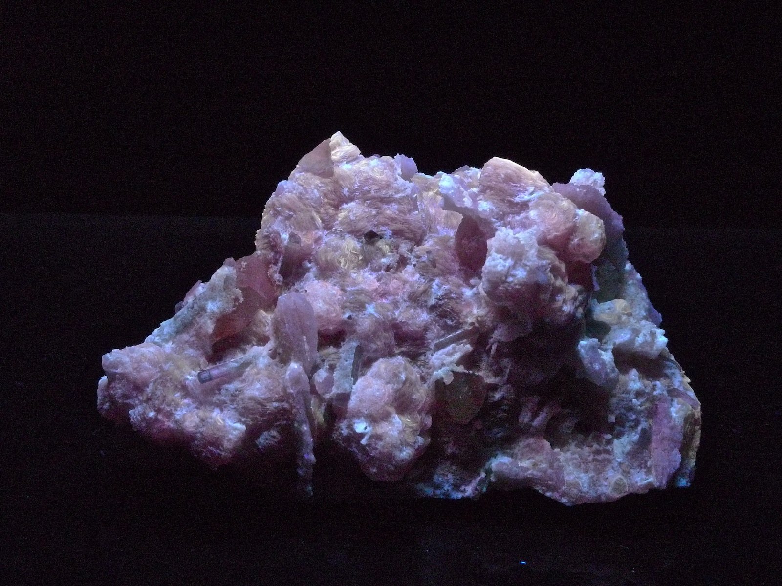9 x 6 x 3,5 cm
(Autor: Josele)