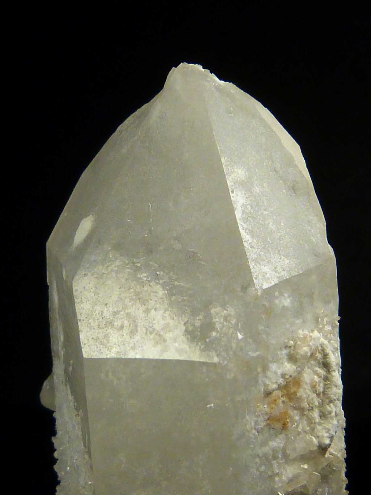 Cuarzo
9 x 2,5 x 2,5 cm.
(Autor: Felipe Abolafia)