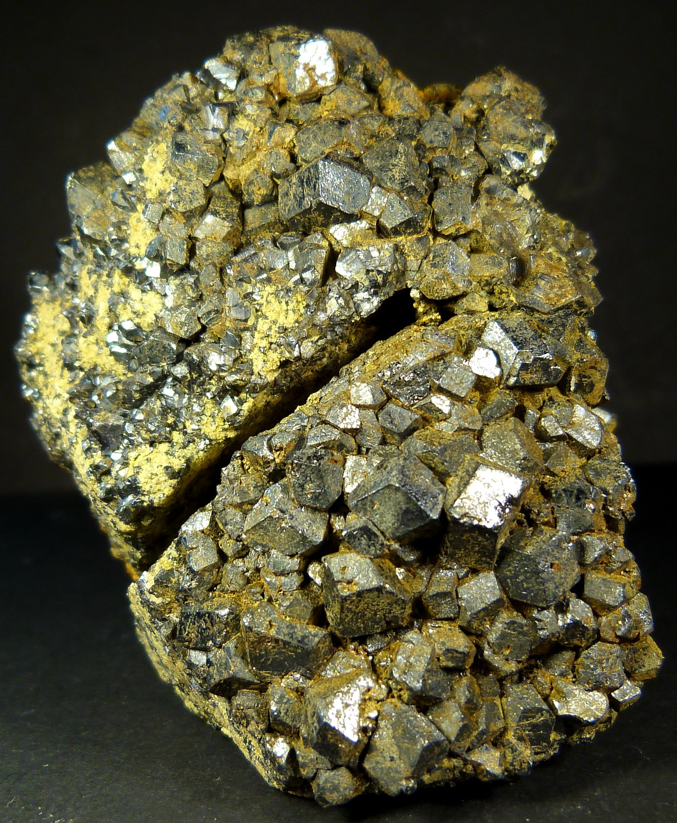Magnetita
6 x 5 x 5 cm.
(Autor: Felipe Abolafia)