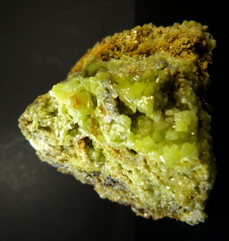 Piromorfita
6 x 6 x 5 cm.
(Autor: Felipe Abolafia)