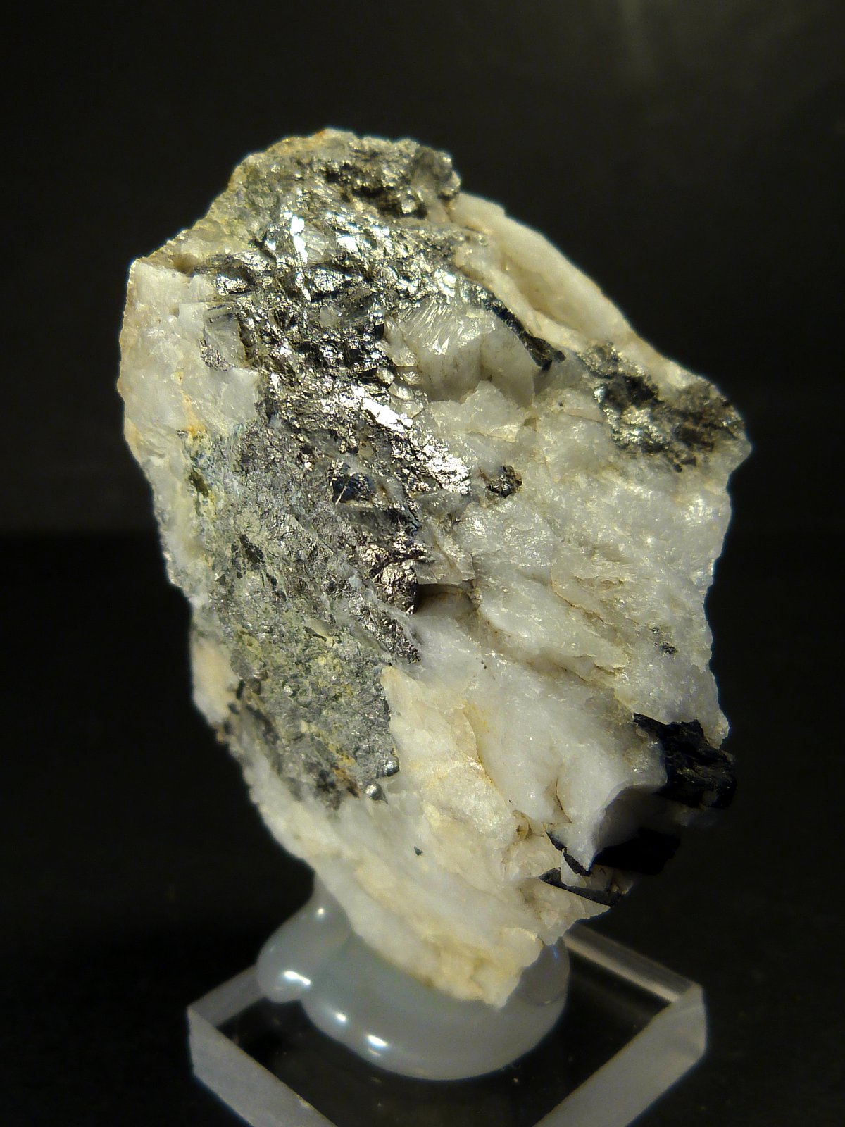 Arsenopirita
5 x 3 x 4 cm.
(Autor: Felipe Abolafia)