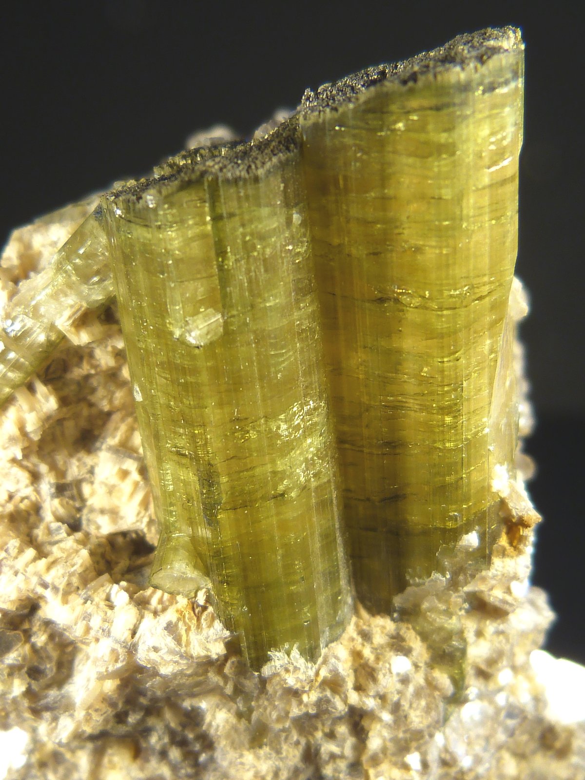 Elbaita (variedad verdelita)
8 x 4 x 4 cm.
(Autor: Felipe Abolafia)