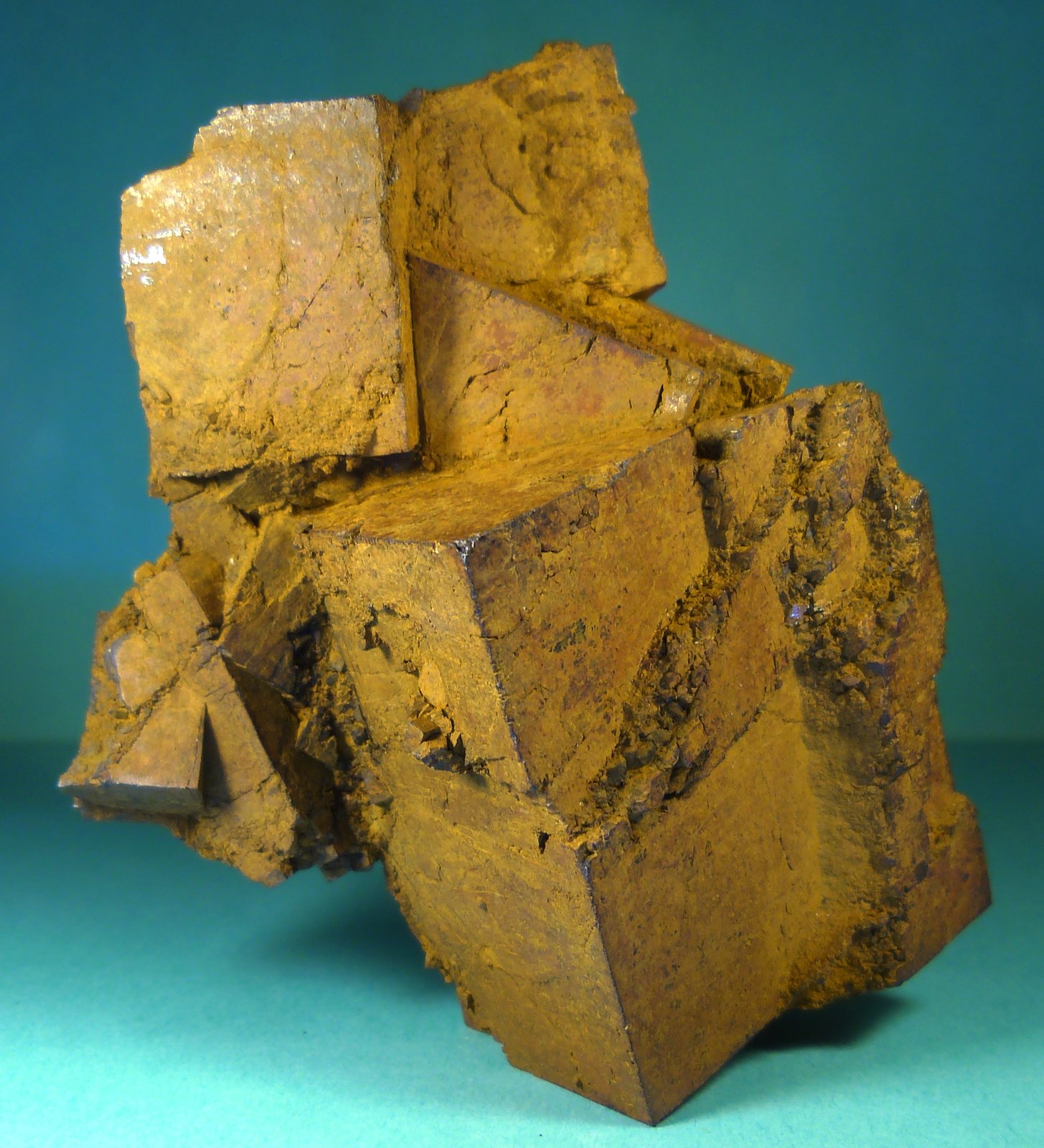 limonita pseudomórfica de Pirita
8,5 x 6 x 5 cm. Xl. principal 4 x 3,5 x 5 cm.
(Autor: Felipe Abolafia)