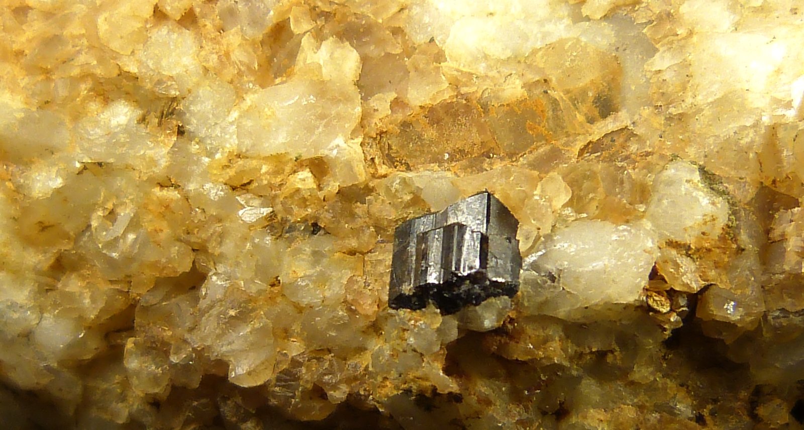Greisen
8 x 8 x 2,5 cm.
(Autor: Felipe Abolafia)